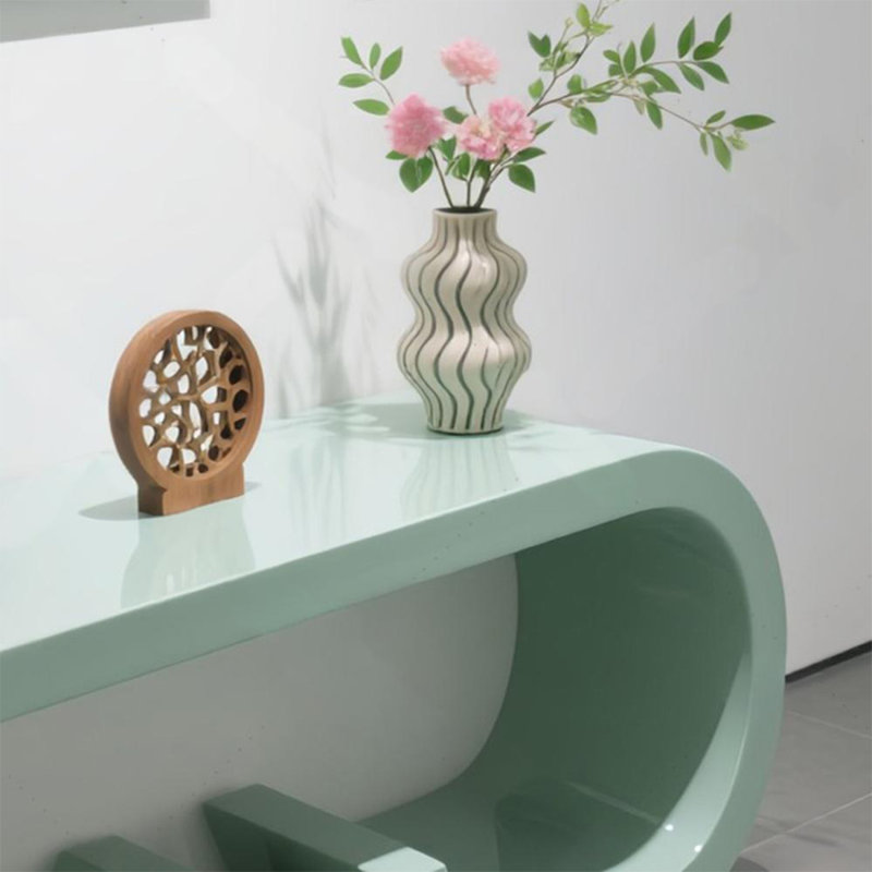Table de présentation lustrée vert clair, H 23,62 po x l 70,87 po x P 23,62 po