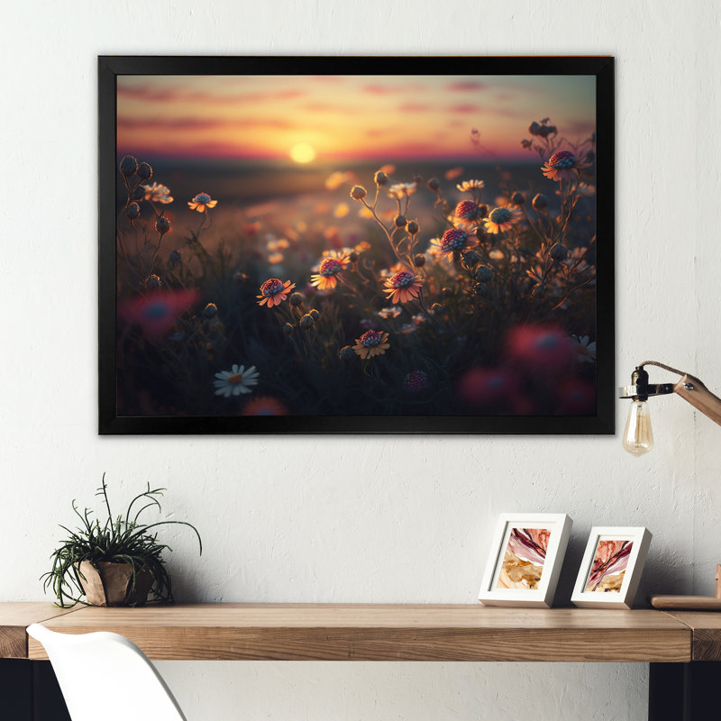 «Sunset Field of Flowers III», reproduction sur toile, H 30 po x l 40 po x P 1,5 po, Impression noire sur toile encadrée