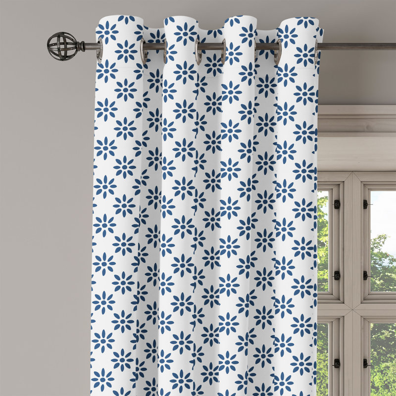 Rideau de fenêtre décoratif à 2 panneaux Latitude Run®, 50 po x 84 po, blanc indigo, L 50 po x L 108 po