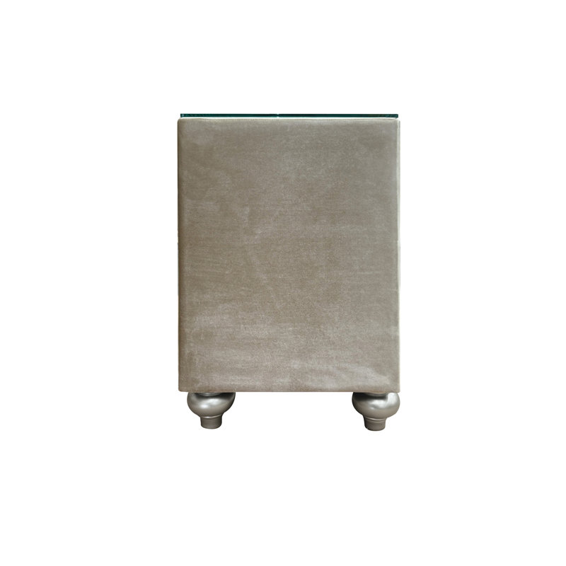 Table de chevet en velours beige Lucienne