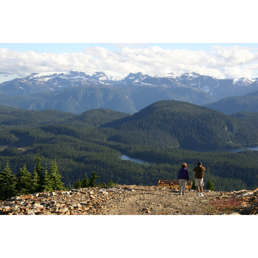 Mountain Observers von Vander - Kunstdrucke auf Leinwand - Wrapped Canvas