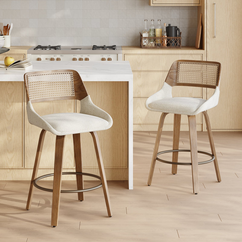 Tabouret de comptoir pivotant 26 po Mid-Century avec siège rembourré et dossier en rotin, Beige
