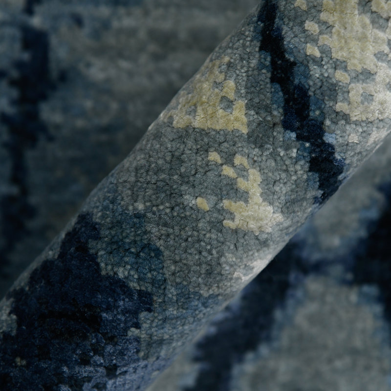 Sapphire Blue Hand-Knotted Wool and Viscose Area Rug 2' x 3'