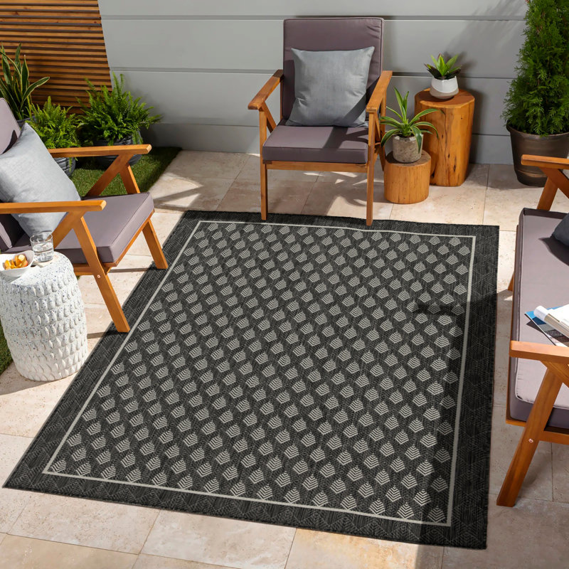 5 Ft. 3 In. X 7 Ft. 3 In. Indoor/Outdoor Area Rug, Rectangle 5'3" x 7'3"
