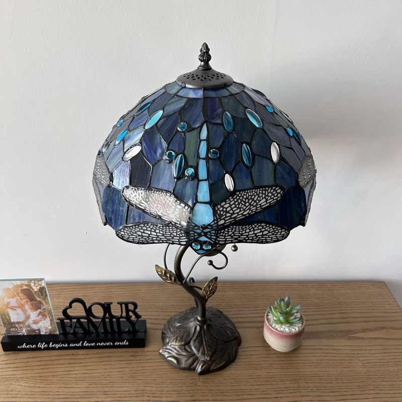 Lampe de table Haydee avec libellules en verre et fer de couleur bleue et ampoules DEL incluses H 24 po x l 14 po
