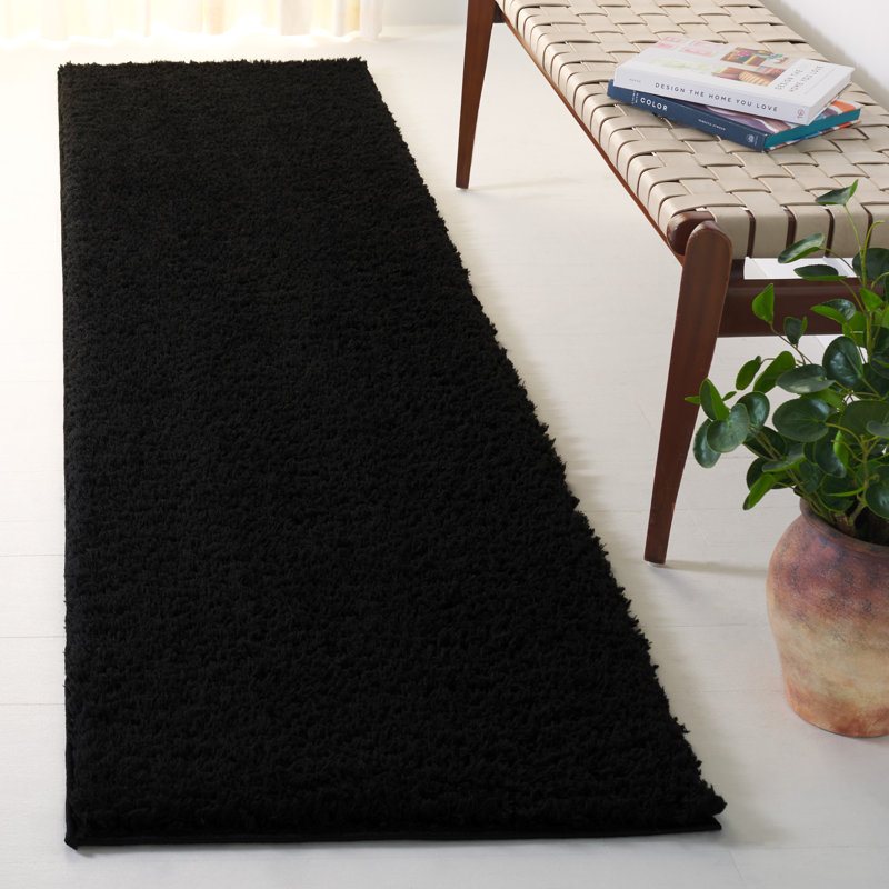 Tapis de couleur unie à poils longs Lindsay, Black, Tapis de couloir 2 pi 2 po x 8 po