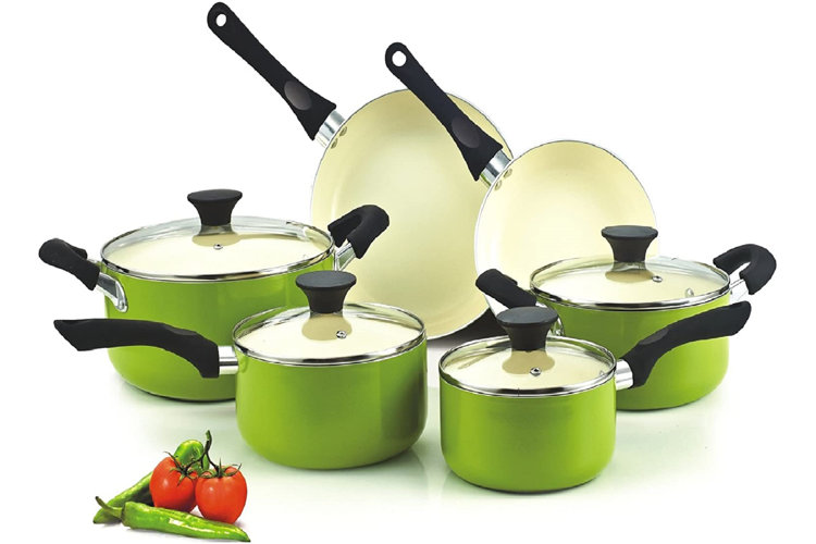 This Non-Toxic Cookware Set From  With Over 34,000 5-Star
