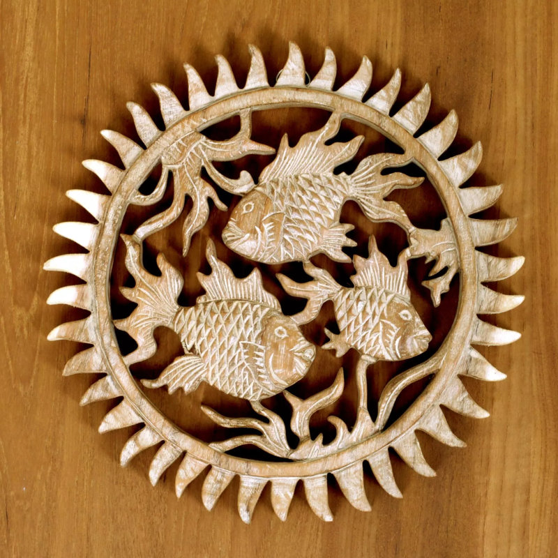 Décoration murale à panneau de soulagement en bois koi trio