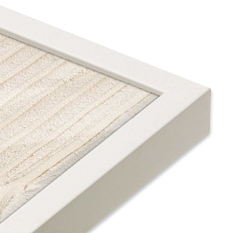 «Echoed Curves» en beige I, H 15 po x l 12 po, Blanc