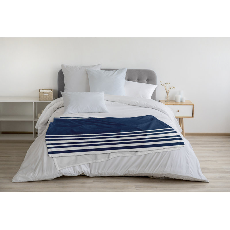 Jeté en molleton Stripe A Balance, L 60 po x L 80 po, 1.95, Marine