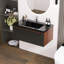 Meuble-lavabo moderne à rayures avec lavabo simple-338554066