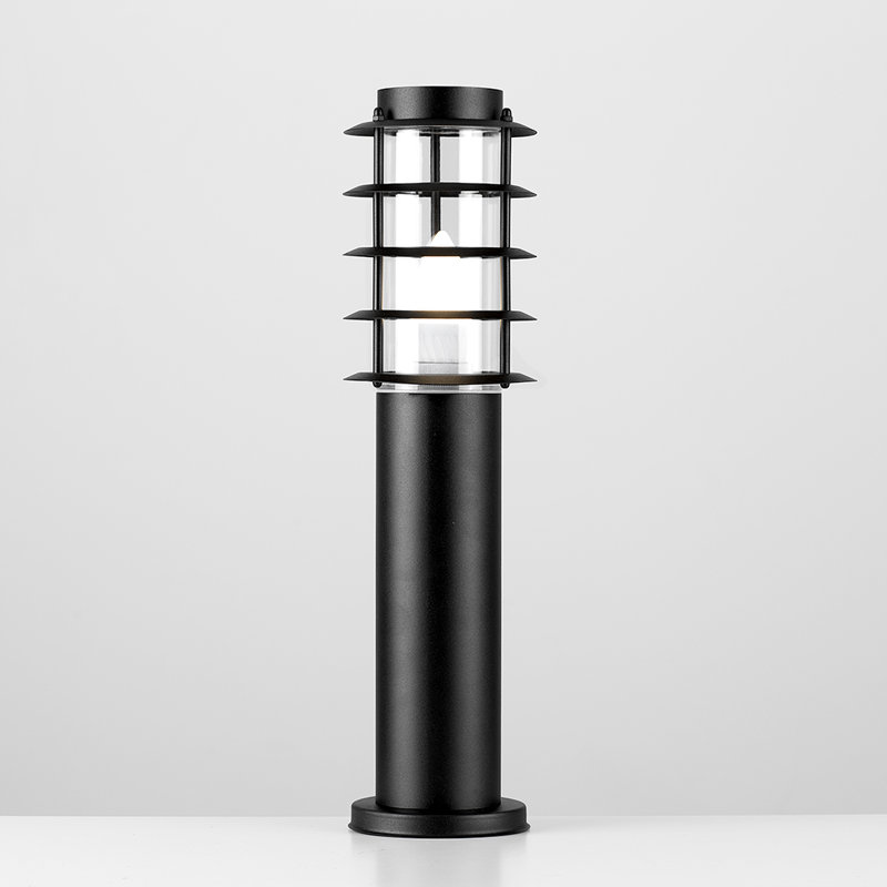 New Canaan Frosted Bollards