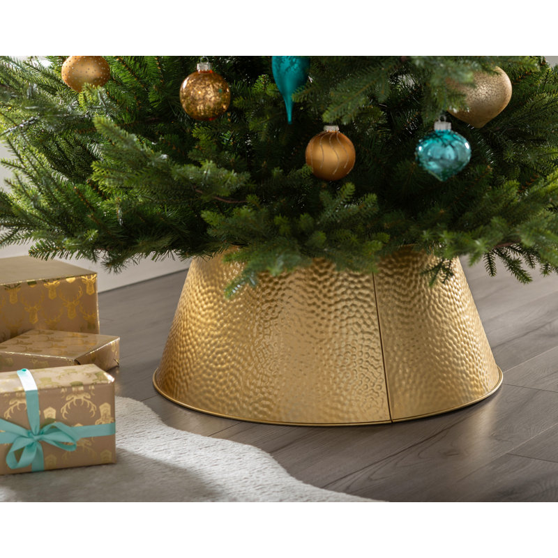 Voluntown Metal Tree Collar, Gold