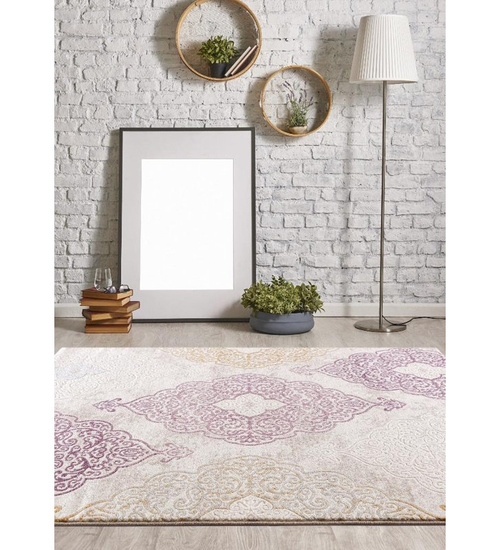 Tapis décoratif géométrique beige/mauve Taksim, Rectangle 7 pi 9 po x 9 pi 9 po