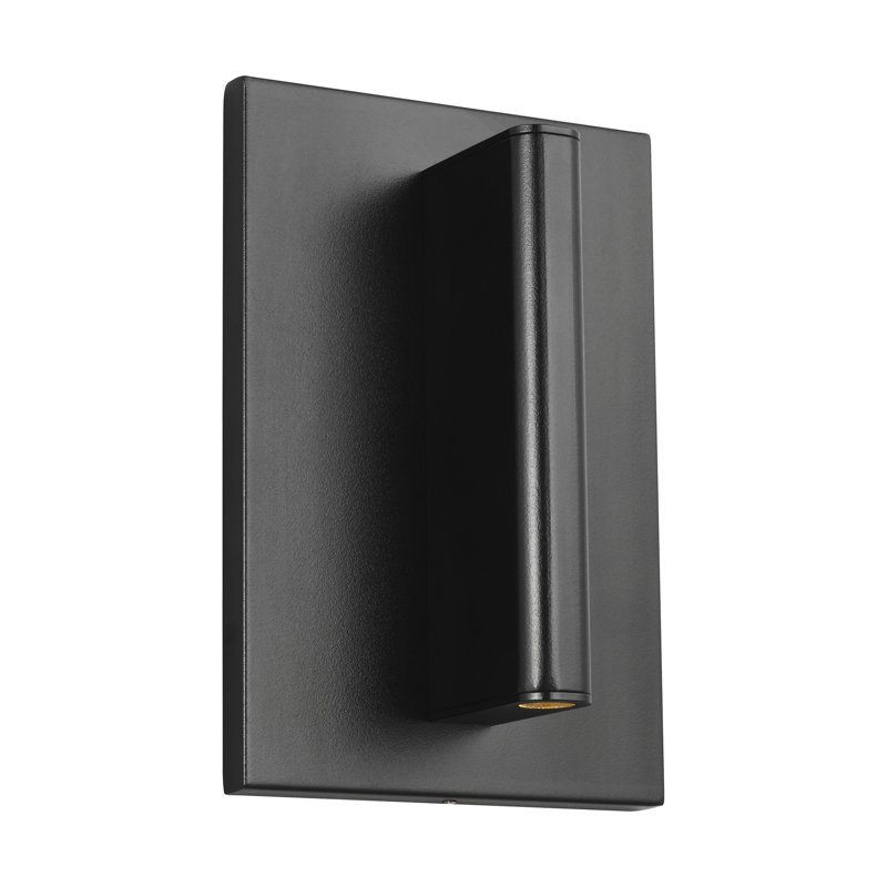 Lloyds 7 Outdoor Wall, 4.8"H x 2.5"W x 4.8"D