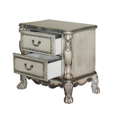 Table de chevet de charme avec touche rétro - 2 tiroirs doublés de feutre, des décorations décoratives, un pied à griffes en bois élégant pour l'espace, des caractéristiques décoratives classiques, des fondations en bois