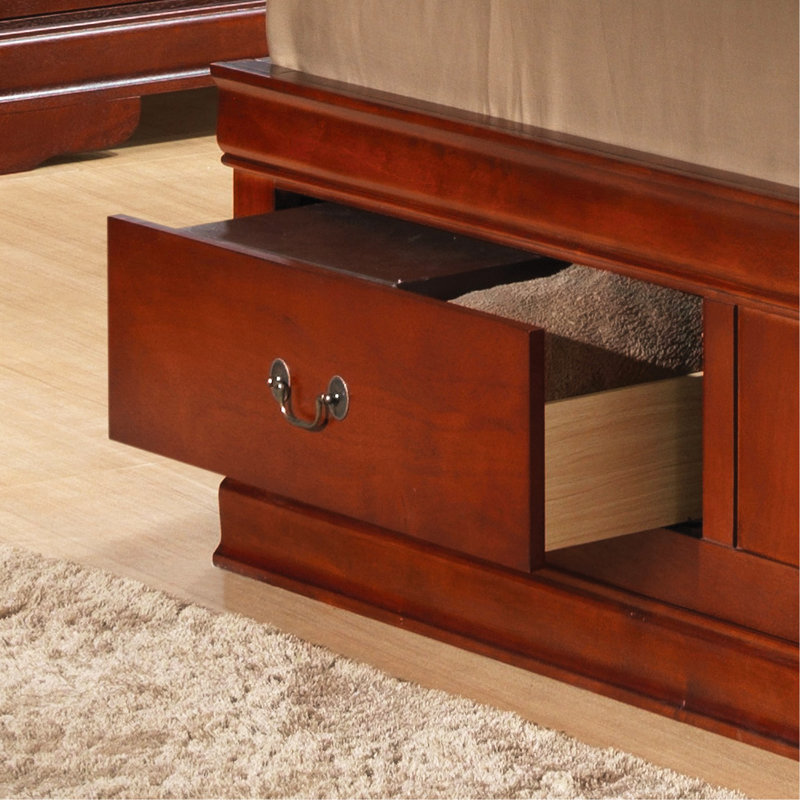 Charming Full Bed In Rich Cherry Finish
