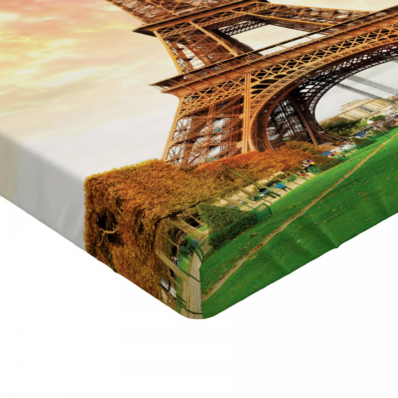 Drap-housse de tour eiffel, Grand