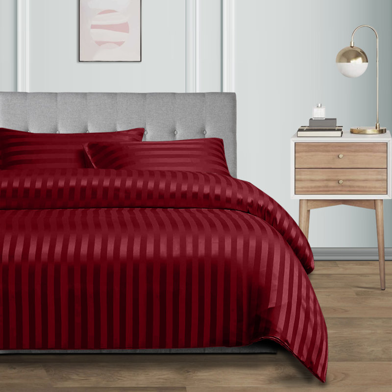 Microfibre 250 Thread Count Reversible Modern & Contemporary Reversible Duvet Cover Set, Double, Burgundy