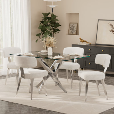 Ensemble de table et chaises de salle à manger modernes en métal chromé et verre, avec chaises de salle à manger de luxe en bouclette.