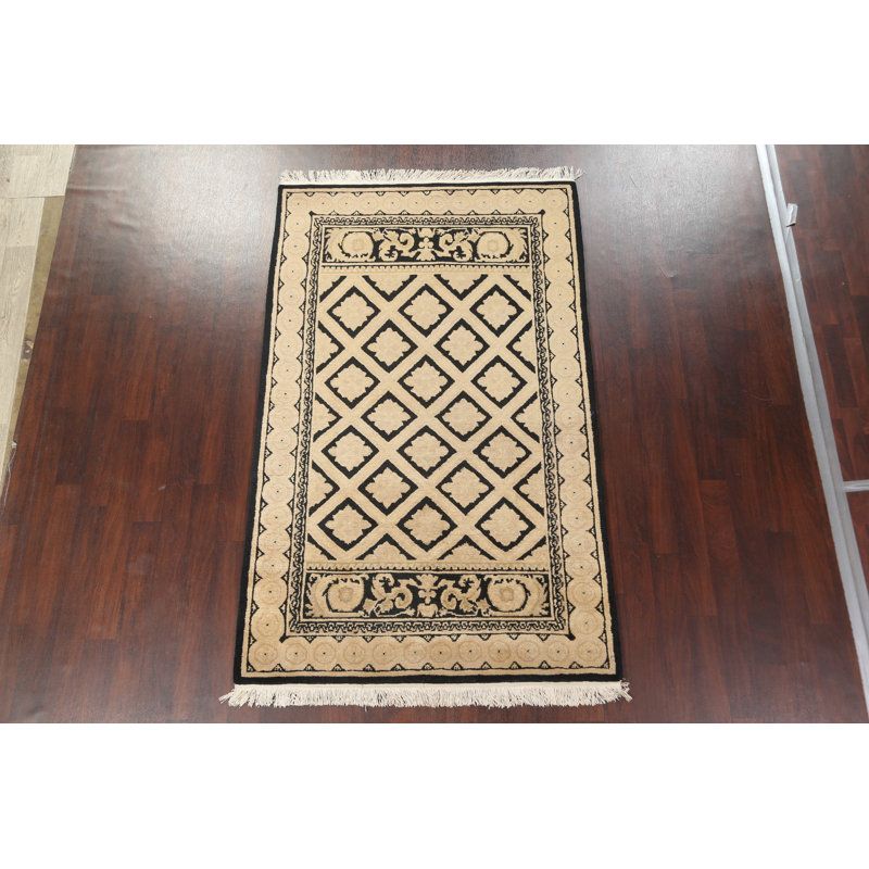 Tapis noué à la main unique en son genre