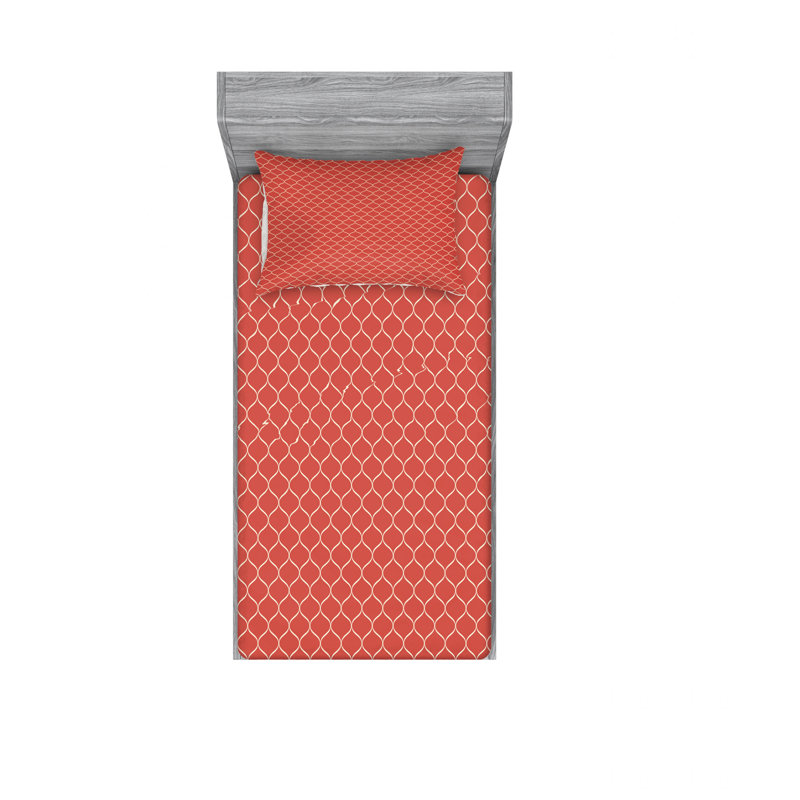 Ensemble de draps verticaux ondulés formant un ensemble de draps géométrique elliptique, Simple TG