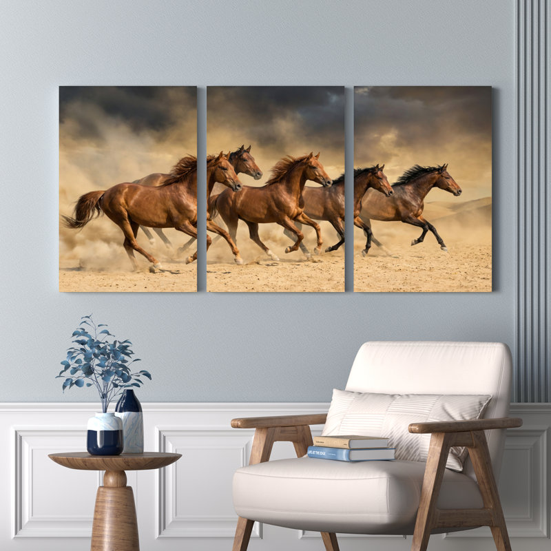 Ensemble de 3 tableaux sur toile représentant une scène de chevaux au galop, 1218