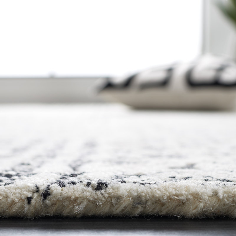Amzie Hand Tufted Wool Southwestern Rug, Rectangle 3' x 5'