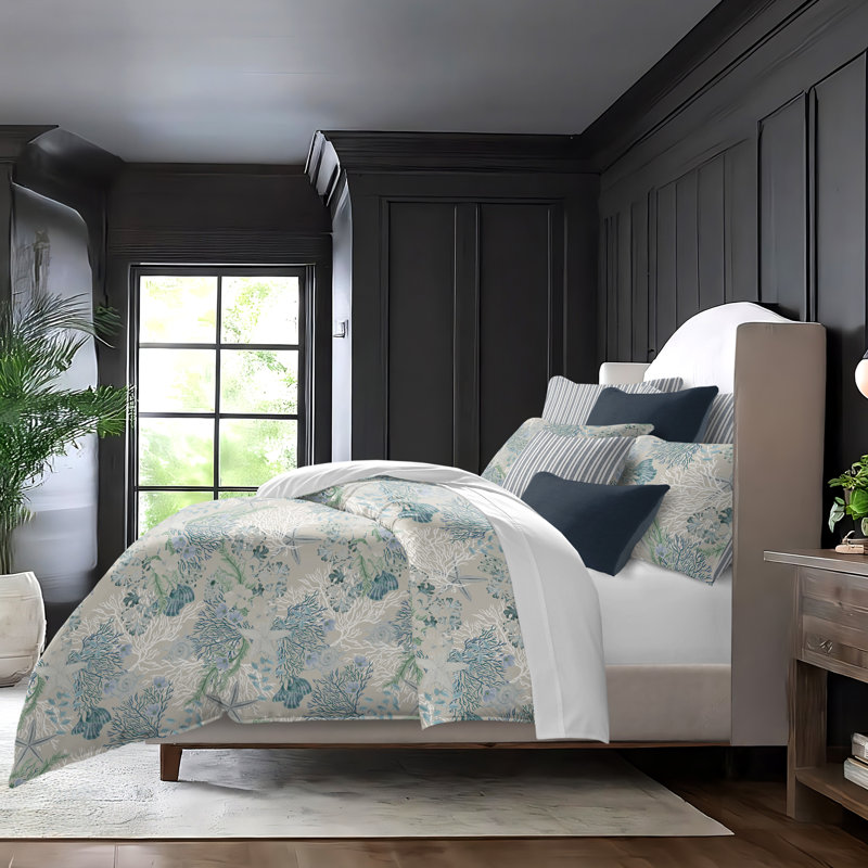Under The Sea  Ocean Cotton Coverlet Set, Queen Coverlet + 7 Additional Pieces