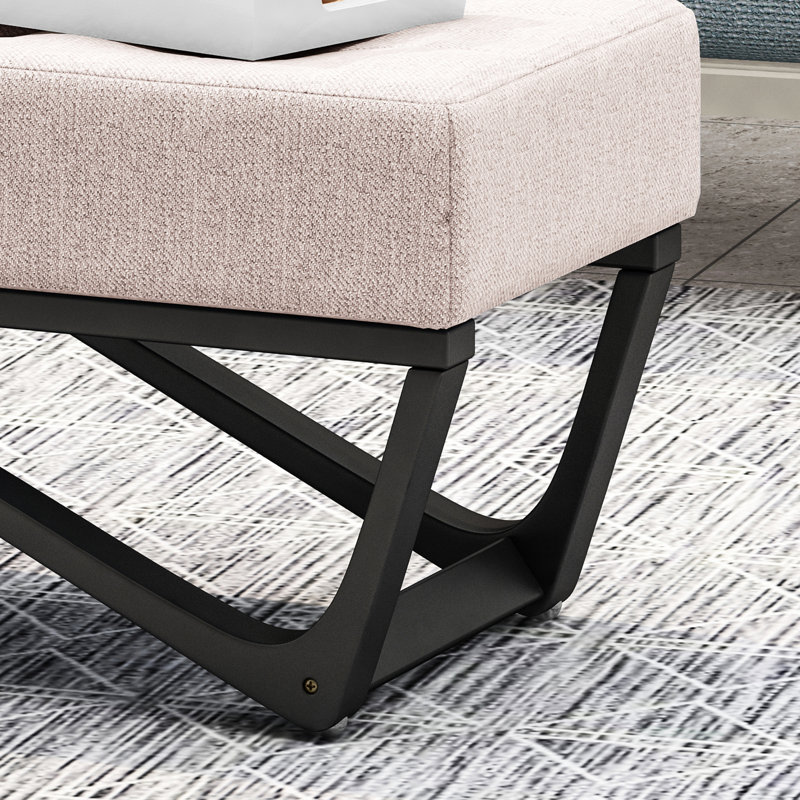Contemporain avec revêtement en tissu gaufré et base à pattes géométriques à boutons avec cadre élégant et polyvalent