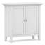 Armoire de rangement transitionnelle en bois massif l 32 po avec tablettes réglables et plateau à rebords Redmond-1424213133