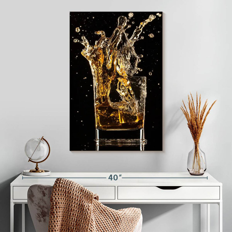 Yarlin éclaboussant du whisky glacé, H 30 po x l 20 po