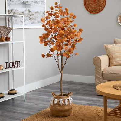 Faux eucalyptus 60 po dans un panier en coton