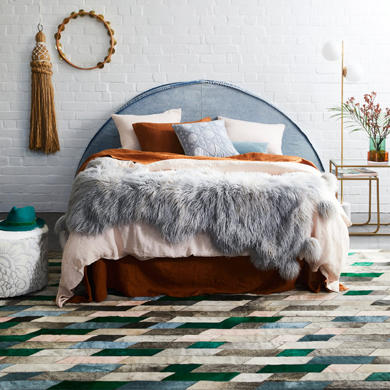 Astila Cowhide Geometric Area Rug, Rectangle 10' x 14'