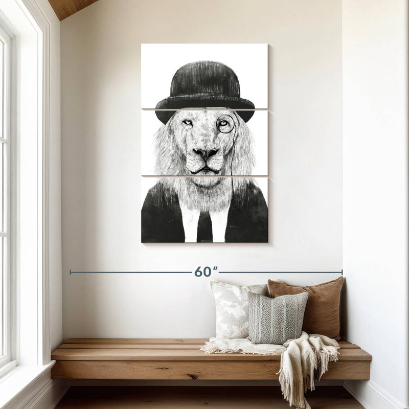 Sir Lion, H 45 po x l 28 po
