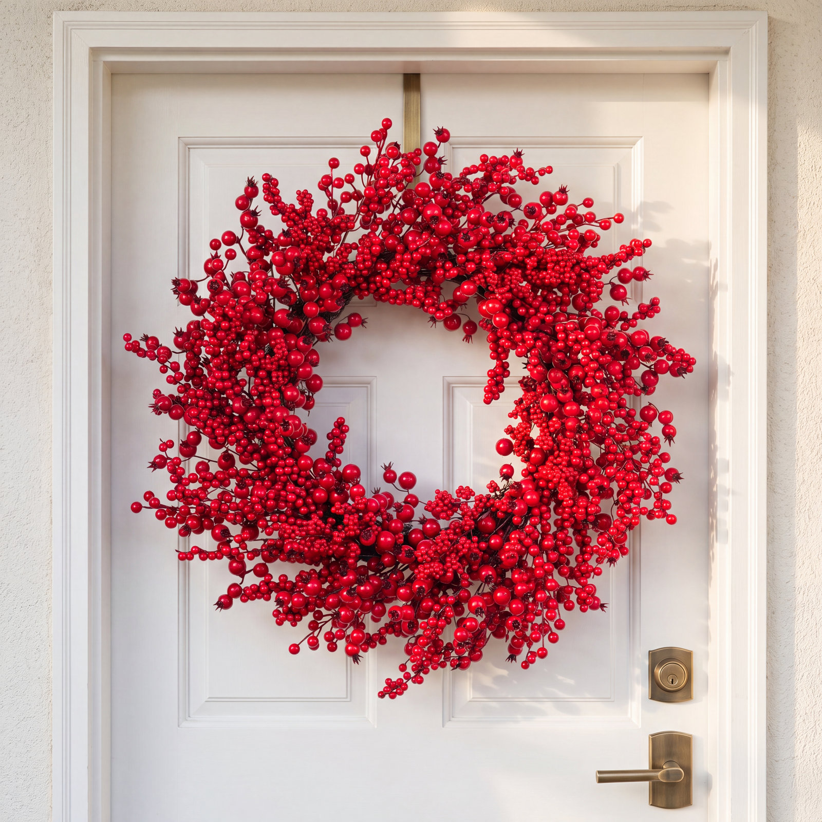 28" Christmas Full Berry Wreath