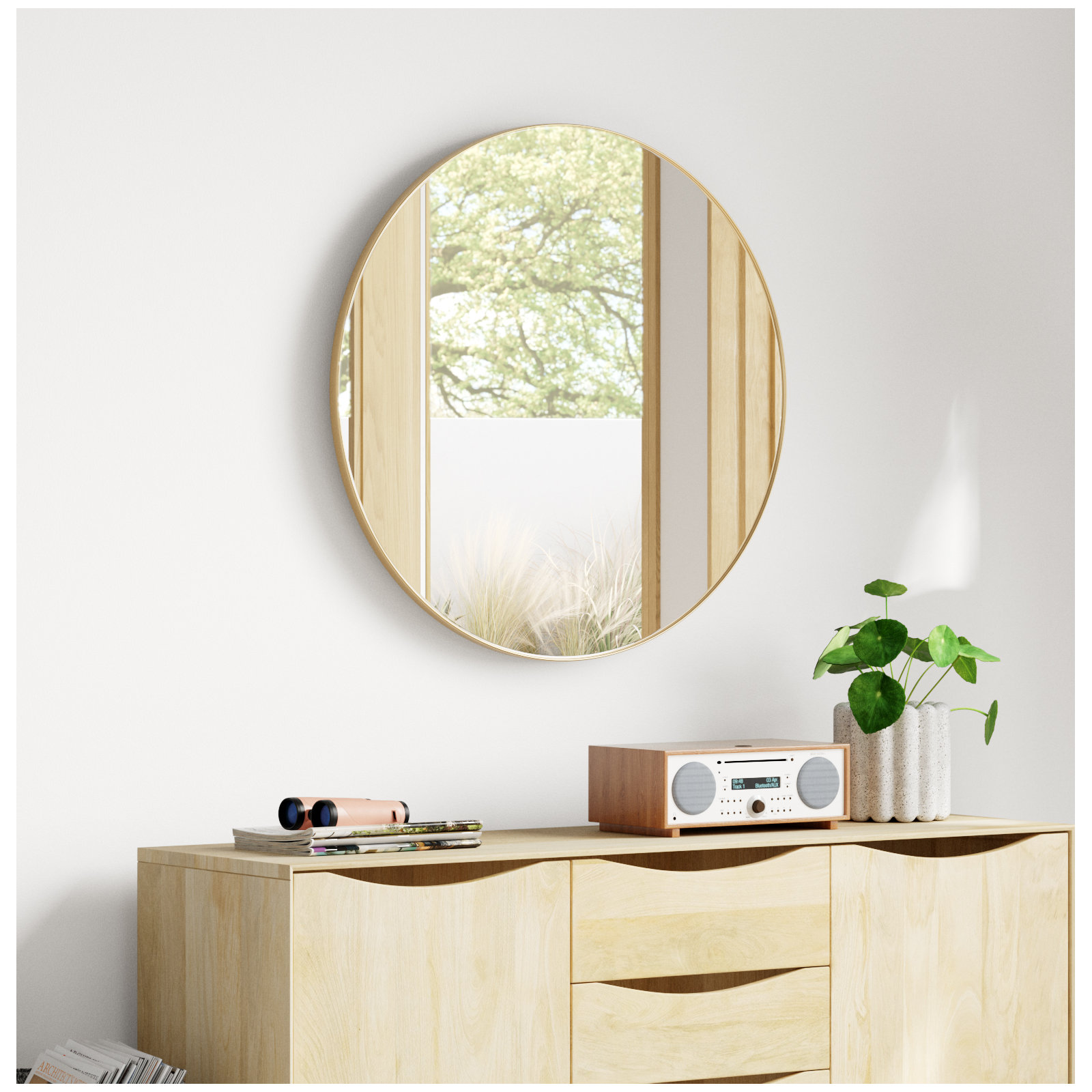 Eaton Round Mirror, Gold, 30" x 30"