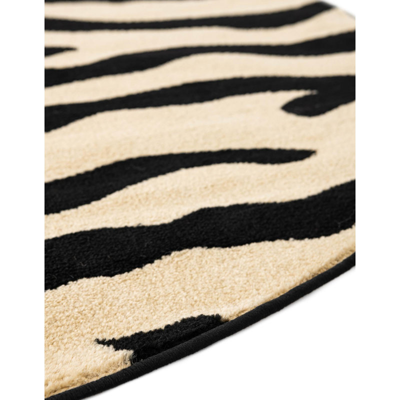 Testerman Animal Print Indoor Rug, Round 7'10"