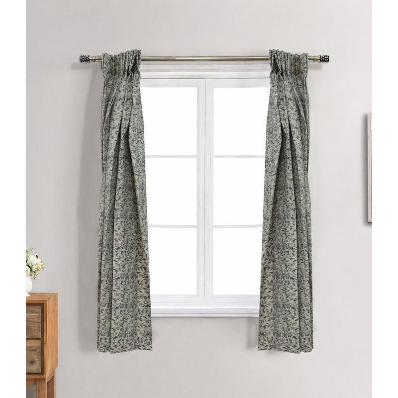 Rideau plissé à motif floral en lin gris et bleu, L 27 po x L 36 po