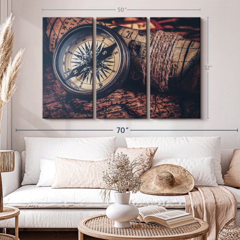«Compass And Old Map» sur toile, H 32 po x l 50 po x P 1,25 po