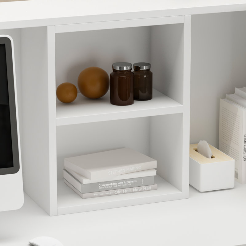 Bureau de réception en L Alyiana, Blanc