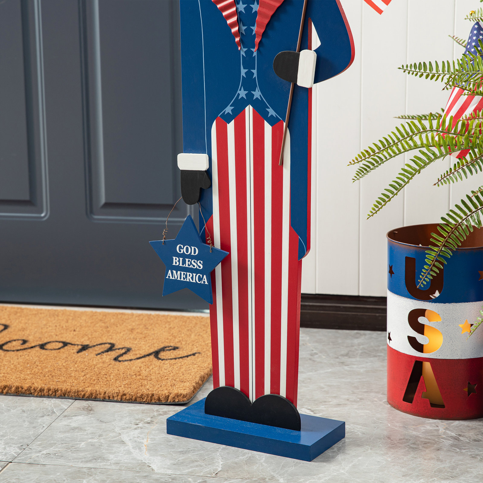 Wood Independence Day Figurine