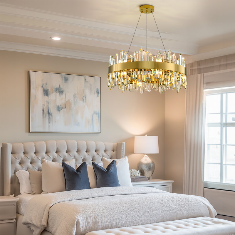 Lustre rond moderne doré à 12 lumières avec accents en cristal Stith, 12 lumières, H 98 po x l 23,62 po x P 23,62 po