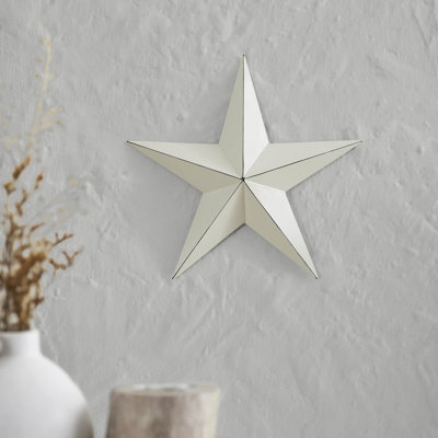 Festive Finds Metal Star Distressed Rust