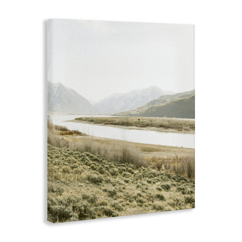 «River Mountains Peace», toile par Leah Straatsma, H 48 po x l 36 po