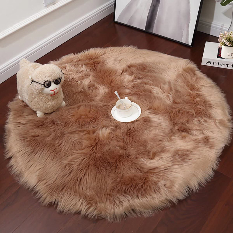 Marciana Faux Sheepskin Indoor Rug, Round 5'