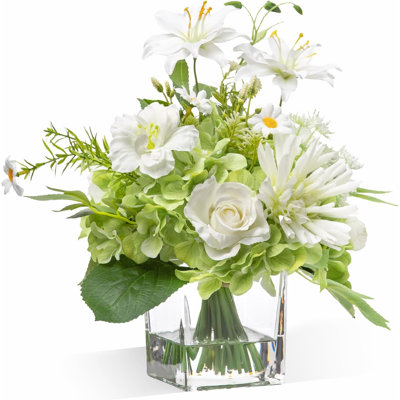 Arrangement floral rose, pivoine et lis