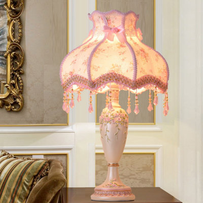 Lampe de table en résine Eulus