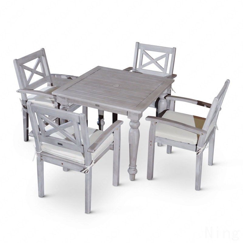 Ensemble repas carré 5 pièces, patio extérieur