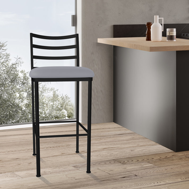 Tabouret de bar Harper Ayers en similicuir avec finition lustrée et peinte à la main , Onyx sable, Acier